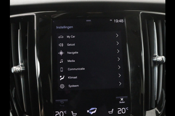 Volvo V60 2.0 B4 Momentum | Stoel & stuurverwarming | Trekhaak | Camera | Adaptive cruise | Carplay | Achterbankverwarming | Full LED | Navigatie