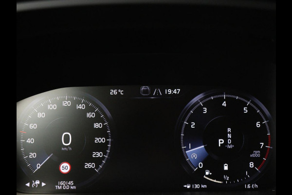 Volvo V60 2.0 B4 Momentum | Stoel & stuurverwarming | Trekhaak | Camera | Adaptive cruise | Carplay | Achterbankverwarming | Full LED | Navigatie
