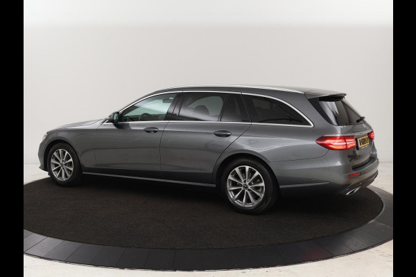 Mercedes-Benz E-Klasse 200 Business Solutions | Leder | 360 camera | Stoelverwarming | Carplay | Matrix LED | Widescreen | Park Assist | Navigatie | Memory