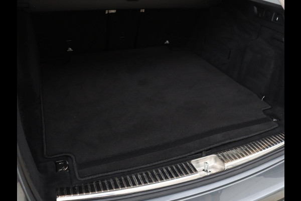 Mercedes-Benz E-Klasse 200 Business Solutions | Leder | 360 camera | Stoelverwarming | Carplay | Matrix LED | Widescreen | Park Assist | Navigatie | Memory