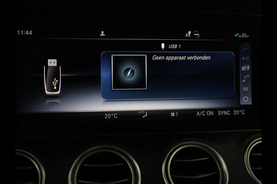 Mercedes-Benz E-Klasse 200 Business Solutions | Leder | 360 camera | Stoelverwarming | Carplay | Matrix LED | Widescreen | Park Assist | Navigatie | Memory