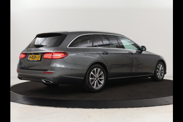 Mercedes-Benz E-Klasse 200 Business Solutions | Leder | 360 camera | Stoelverwarming | Carplay | Matrix LED | Widescreen | Park Assist | Navigatie | Memory