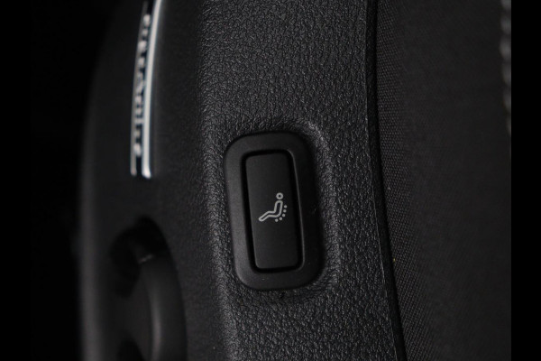 Volkswagen Golf 1.5 TSI Comfortline Business | Stoelverwarming | Massage | Carplay | Navigatie | Adaptive cruise | Climate control | Parkeerhulp | Bluetooth