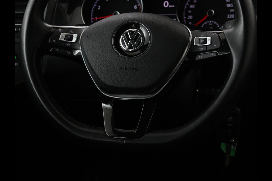 Volkswagen Golf 1.5 TSI Comfortline Business | Stoelverwarming | Massage | Carplay | Navigatie | Adaptive cruise | Climate control | Parkeerhulp | Bluetooth