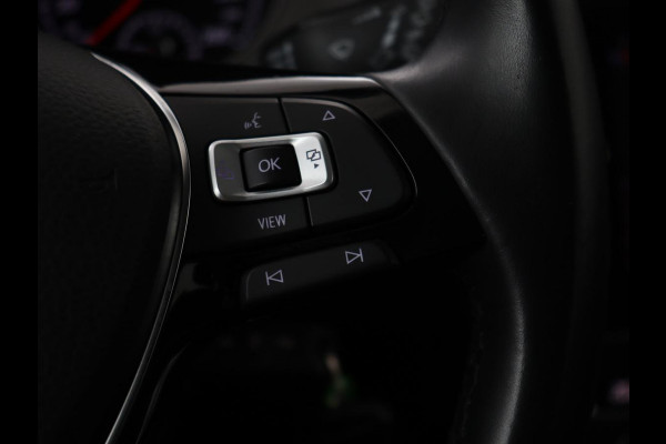Volkswagen Golf 1.5 TSI Comfortline Business | Stoelverwarming | Massage | Carplay | Navigatie | Adaptive cruise | Climate control | Parkeerhulp | Bluetooth