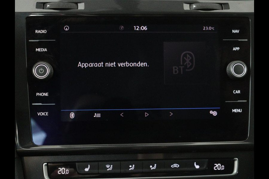 Volkswagen Golf 1.5 TSI Comfortline Business | Stoelverwarming | Massage | Carplay | Navigatie | Adaptive cruise | Climate control | Parkeerhulp | Bluetooth