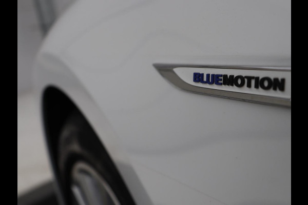Volkswagen Golf 1.5 TSI Comfortline Business | Stoelverwarming | Massage | Carplay | Navigatie | Adaptive cruise | Climate control | Parkeerhulp | Bluetooth