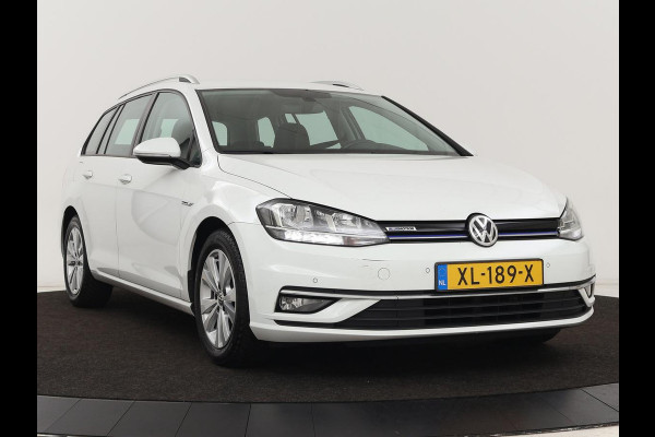 Volkswagen Golf 1.5 TSI Comfortline Business | Stoelverwarming | Massage | Carplay | Navigatie | Adaptive cruise | Climate control | Parkeerhulp | Bluetooth