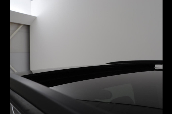 Mercedes-Benz GLB-Klasse 200 Business Solution AMG 7-persoons | Panoramadak | Trekhaak | Stoelverwarming | Matrix LED | Memory | Keyless | Camera | Navigatie