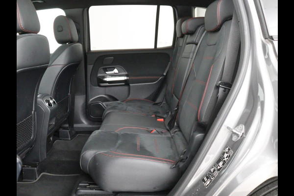 Mercedes-Benz GLB-Klasse 200 Business Solution AMG 7-persoons | Panoramadak | Trekhaak | Stoelverwarming | Matrix LED | Memory | Keyless | Camera | Navigatie