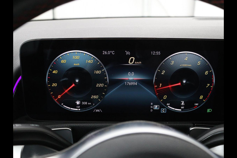 Mercedes-Benz GLB-Klasse 200 Business Solution AMG 7-persoons | Panoramadak | Trekhaak | Stoelverwarming | Matrix LED | Memory | Keyless | Camera | Navigatie