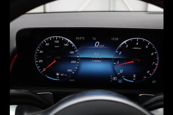 Mercedes-Benz GLB-Klasse 200 Business Solution AMG 7-persoons | Panoramadak | Trekhaak | Stoelverwarming | Matrix LED | Memory | Keyless | Camera | Navigatie