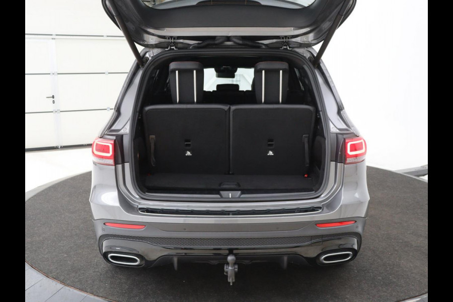 Mercedes-Benz GLB-Klasse 200 Business Solution AMG 7-persoons | Panoramadak | Trekhaak | Stoelverwarming | Matrix LED | Memory | Keyless | Camera | Navigatie