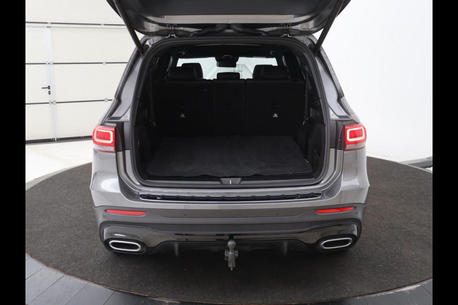 Mercedes-Benz GLB-Klasse 200 Business Solution AMG 7-persoons | Panoramadak | Trekhaak | Stoelverwarming | Matrix LED | Memory | Keyless | Camera | Navigatie