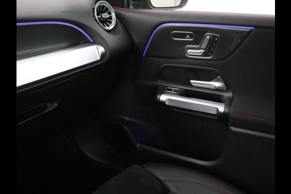 Mercedes-Benz GLB-Klasse 200 Business Solution AMG 7-persoons | Panoramadak | Trekhaak | Stoelverwarming | Matrix LED | Memory | Keyless | Camera | Navigatie