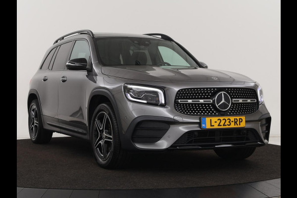Mercedes-Benz GLB-Klasse 200 Business Solution AMG 7-persoons | Panoramadak | Trekhaak | Stoelverwarming | Matrix LED | Memory | Keyless | Camera | Navigatie