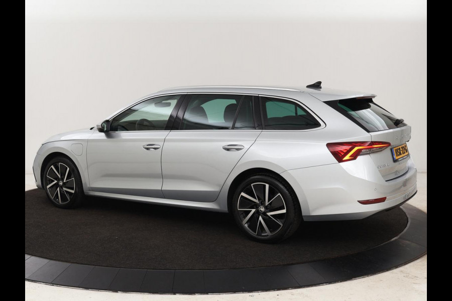 Škoda Octavia 1.4 TSI iV PHEV Business Edition | Stoelverwarming | Adaptive cruise | Carplay | Stuur & achterbankverwarming | Memory | Navigatie | Parkeerhulp