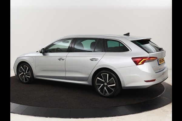 Škoda Octavia 1.4 TSI iV PHEV Business Edition | Stoelverwarming | Adaptive cruise | Carplay | Stuur & achterbankverwarming | Memory | Navigatie | Parkeerhulp