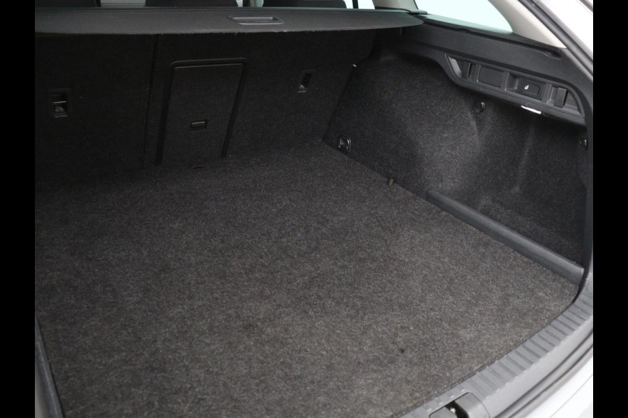 Škoda Octavia 1.4 TSI iV PHEV Business Edition | Stoelverwarming | Adaptive cruise | Carplay | Stuur & achterbankverwarming | Memory | Navigatie | Parkeerhulp