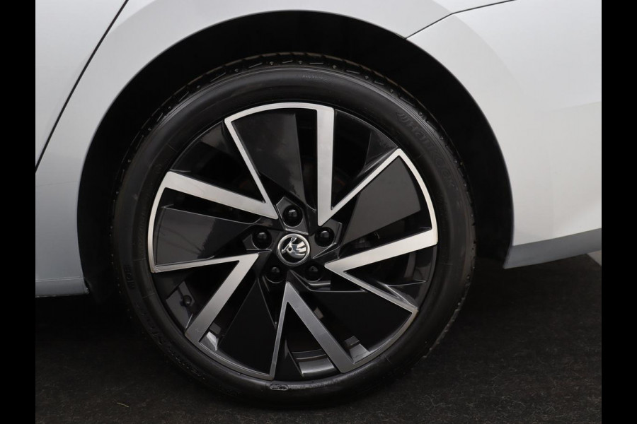 Škoda Octavia 1.4 TSI iV PHEV Business Edition | Stoelverwarming | Adaptive cruise | Carplay | Stuur & achterbankverwarming | Memory | Navigatie | Parkeerhulp