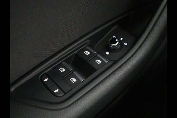 Audi A4 35 TFSI Sport Lease Edition | Full LED | Sportstoelen | Navigatie | Parkeerhulp | Climate control | Cruise control | Bluetooth