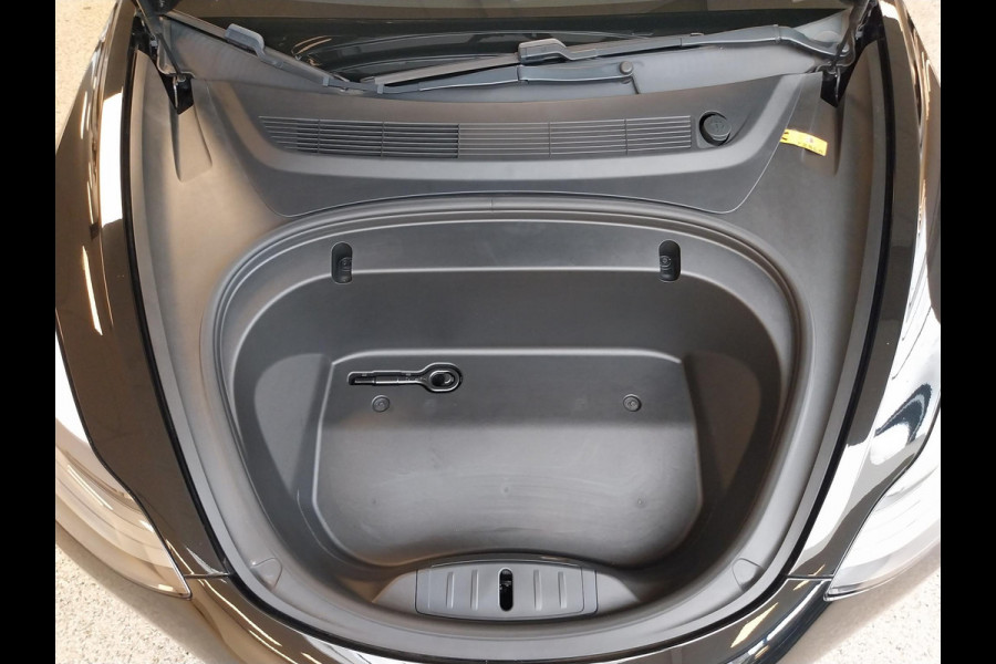 Tesla Model 3 Standard RWD Plus 60 kWh