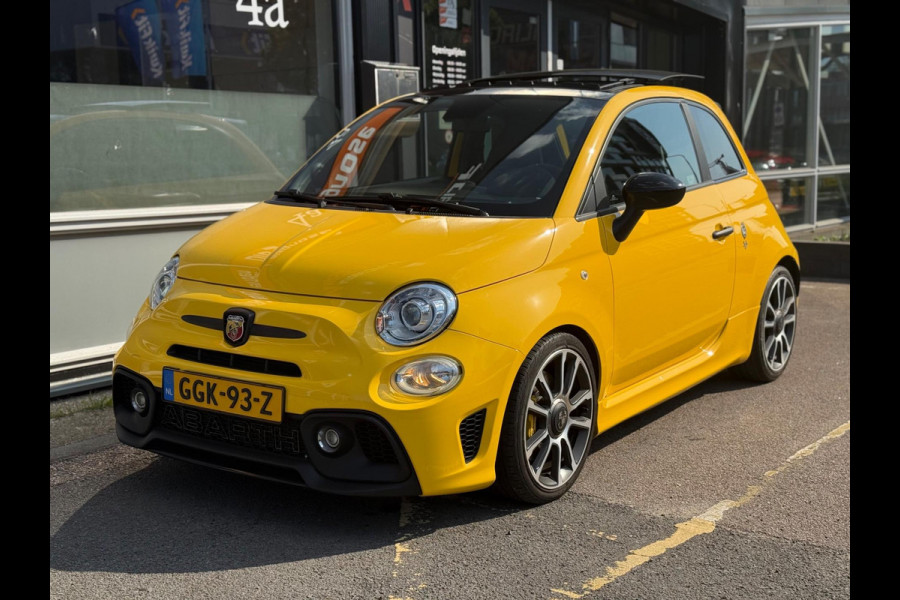 Fiat 500 1.4 T-Jet Abarth Competizione 70th Anniversary