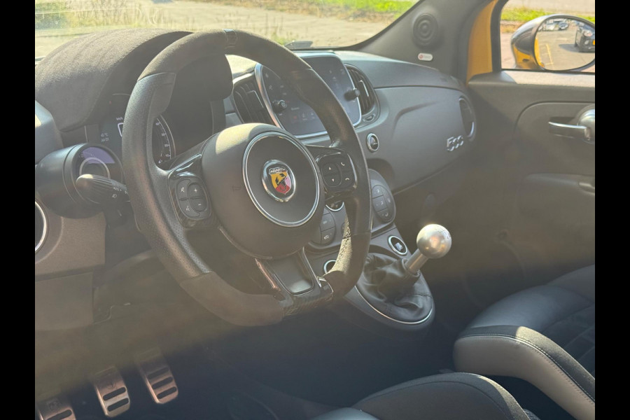 Fiat 500 1.4 T-Jet Abarth Competizione 70th Anniversary