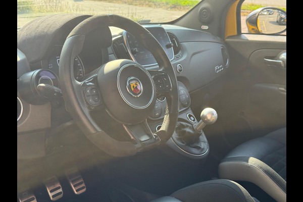Fiat 500 1.4 T-Jet Abarth Competizione 70th Anniversary
