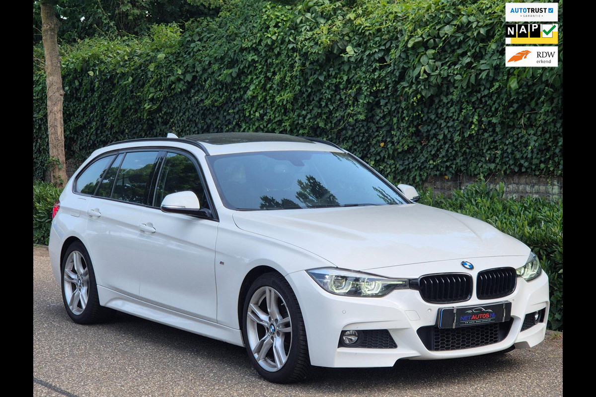 BMW 3 Serie Touring 320i M Sport Shadow EX 6WB Panorama Apple CarPlay Digitaal Teller NAP 2e-Eig F31 BMW 3 Serie Touring 320i M Sport Shadow EX 6WB Panorama Apple CarPlay Digitaal Teller NAP 2e-Eig F31