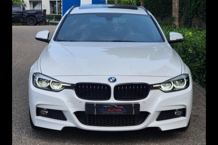 BMW 3 Serie Touring 320i M Sport Shadow EX 6WB Panorama Apple CarPlay Digitaal Teller NAP 2e-Eig F31
