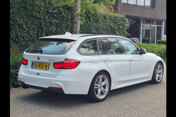 BMW 3 Serie Touring 320i M Sport Shadow EX 6WB Panorama Apple CarPlay Digitaal Teller NAP 2e-Eig F31