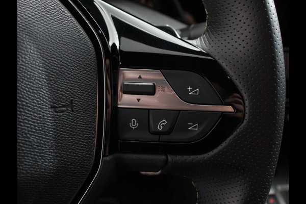 Peugeot 308 1.2 PureTech GT Climate control Adaptive cruise control Parkeersensoren Achteruitrijcamera Navigatie Voorstoelen verwarmd LED Apple Carplay/ Android Auto