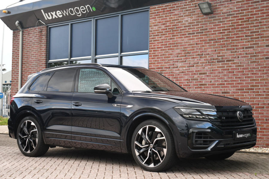 Volkswagen Touareg R 3.0 TSi eHybrid 4M Pano Trekh ACC Luchtvering 22inch
