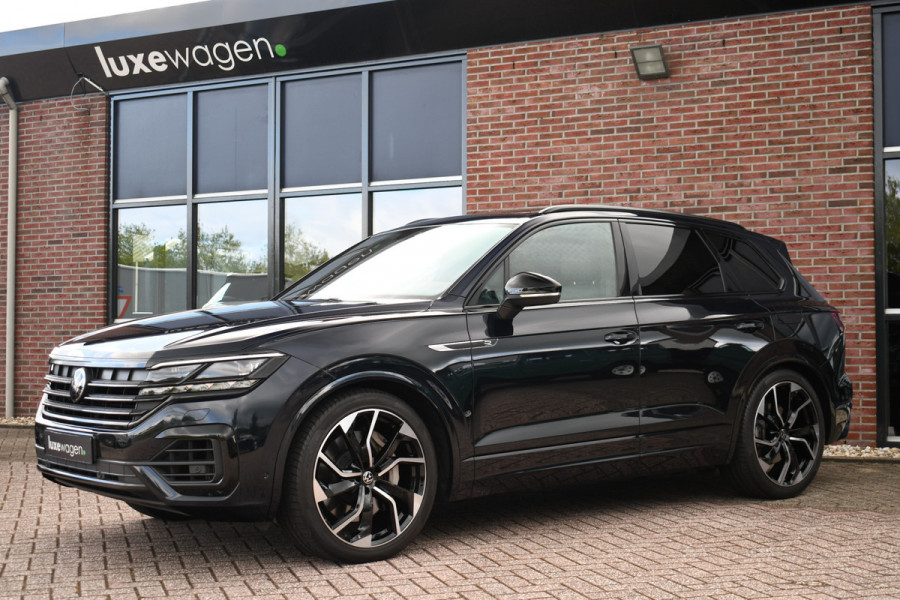 Volkswagen Touareg R 3.0 TSi eHybrid 4M Pano Trekh ACC Luchtvering 22inch