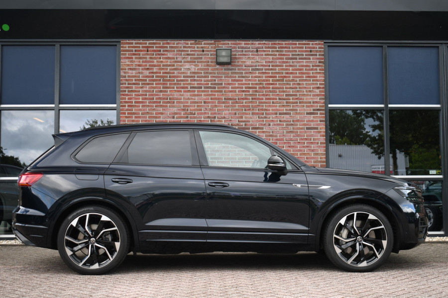 Volkswagen Touareg R 3.0 TSi eHybrid 4M Pano Trekh ACC Luchtvering 22inch