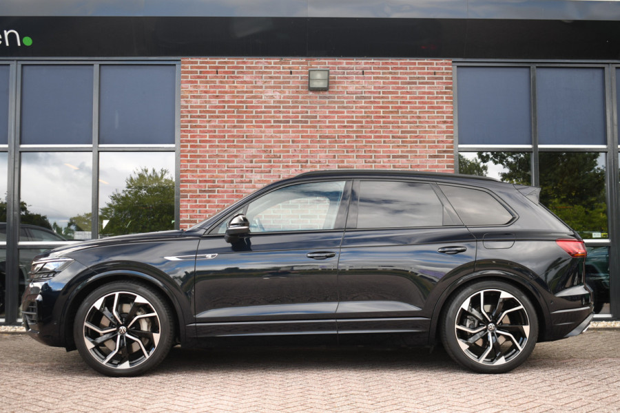 Volkswagen Touareg R 3.0 TSi eHybrid 4M Pano Trekh ACC Luchtvering 22inch