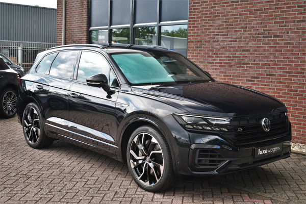 Volkswagen Touareg R 3.0 TSi eHybrid 4M Pano Trekh ACC Luchtvering 22inch