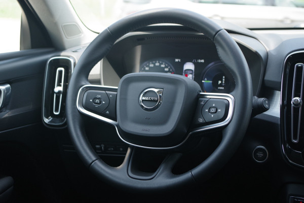 Volvo XC40 1.5 T4 211 PK Recharge Inscription Expression PHEV, Stoelverwarming, Carplay, Camera
