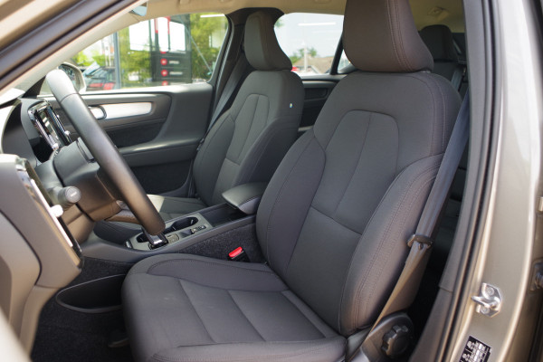 Volvo XC40 1.5 T4 211 PK Recharge Inscription Expression PHEV, Stoelverwarming, Carplay, Camera