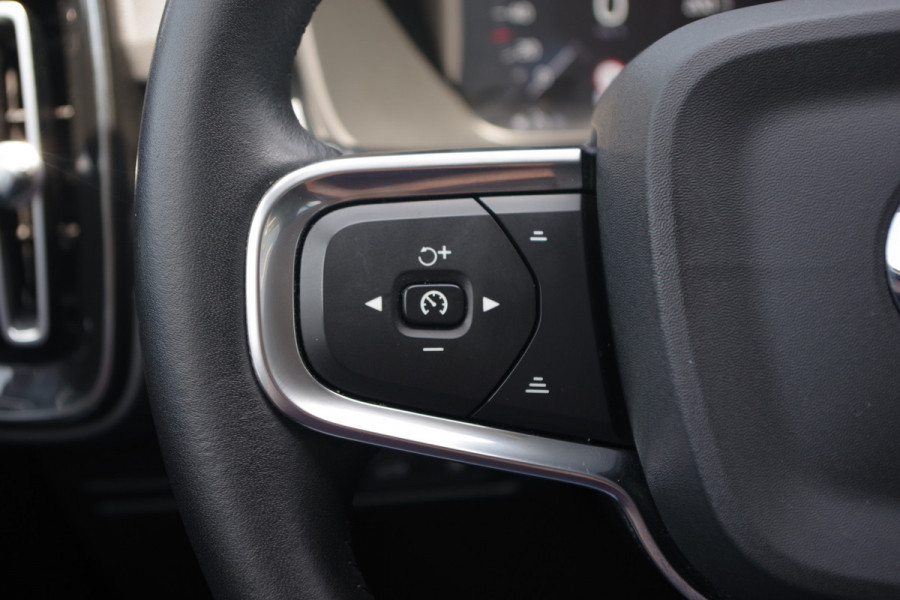 Volvo XC40 1.5 T4 211 PK Recharge Inscription Expression PHEV, Stoelverwarming, Carplay, Camera