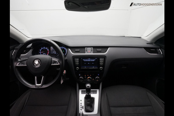 Škoda Octavia Combi 1.0 TSI Greentech Ambition Business (AUTOMAAT,APPLE CARPLAY,LED VERLICHTING,PARKEERSENSOR,CRUISE,LM-VELGEN)