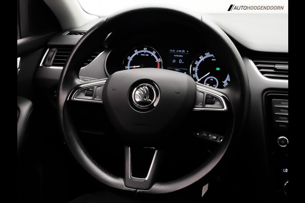 Škoda Octavia Combi 1.0 TSI Greentech Ambition Business (AUTOMAAT,APPLE CARPLAY,LED VERLICHTING,PARKEERSENSOR,CRUISE,LM-VELGEN)