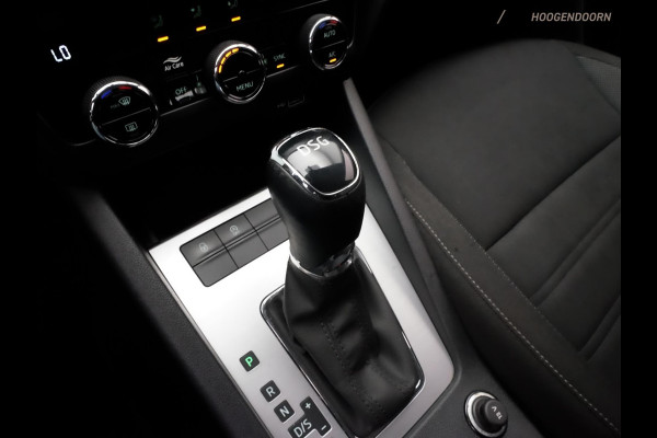 Škoda Octavia Combi 1.0 TSI Greentech Ambition Business (AUTOMAAT,APPLE CARPLAY,LED VERLICHTING,PARKEERSENSOR,CRUISE,LM-VELGEN)
