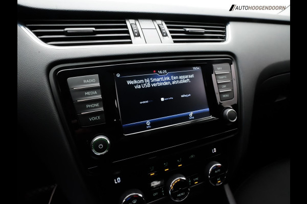 Škoda Octavia Combi 1.0 TSI Greentech Ambition Business (AUTOMAAT,APPLE CARPLAY,LED VERLICHTING,PARKEERSENSOR,CRUISE,LM-VELGEN)