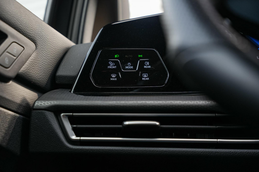 Volkswagen Golf 1.4 eHybrid GTE Keyless ACC Navigatie DAB+ Ambient