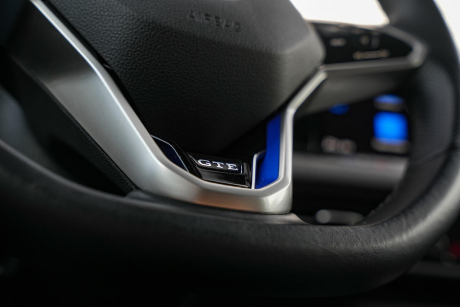 Volkswagen Golf 1.4 eHybrid GTE Keyless ACC Navigatie DAB+ Ambient