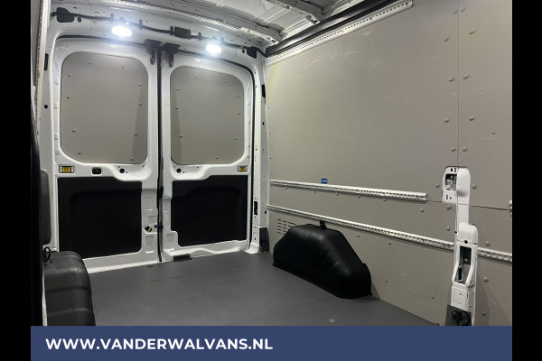 Ford Transit 2.0 TDCI 131pk L3H2 Euro6 Airco | Camera | Navigatie | Android Auto | Stoelverwarming Verwarmde voorruit, Cruisecontrol, Parkeersensoren, Elektrisch verstelbare bestuurdersstoel, Bijrijdersbank