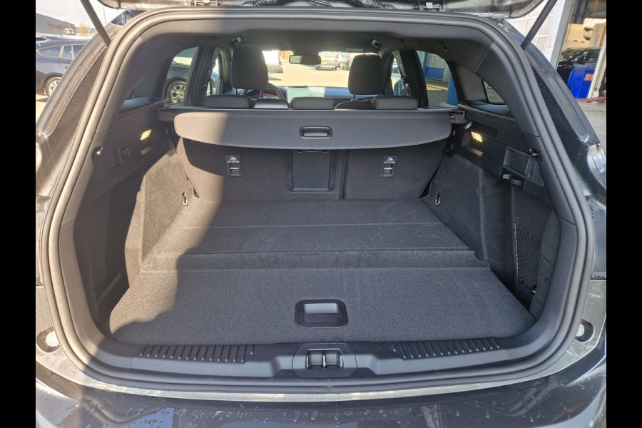 Ford Focus 1.0 EcoBoost Hybrid ST Line Wagon | SCI | Locatie Heerenveen | Automaat | Winterpack | 12.3 inch  Digital Cockpit | Achteruitrijcamera | Draadloos opladen |  Keyless Entry |