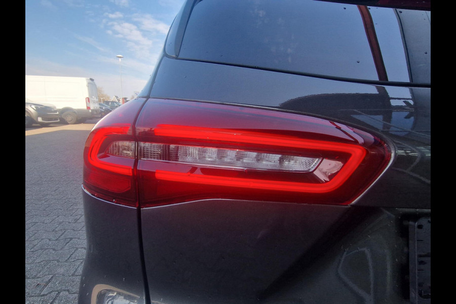 Ford Focus 1.0 EcoBoost Hybrid ST Line Wagon | SCI | Locatie Heerenveen | Automaat | Winterpack | 12.3 inch  Digital Cockpit | Achteruitrijcamera | Draadloos opladen |  Keyless Entry |